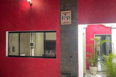 EXCELENTE CASA NO BATAGIN