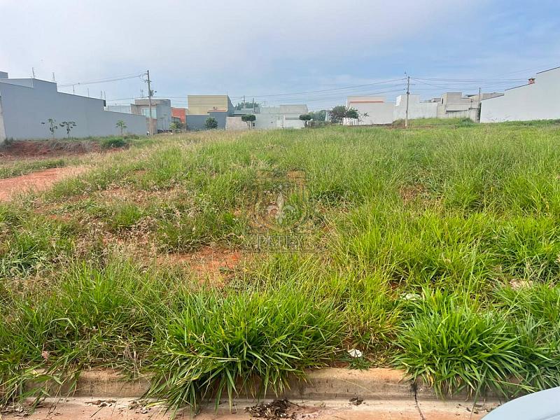 TERRENO JARDIM DOS MANAC�S I 1