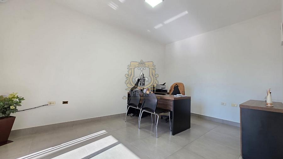 EXCELENTE SOBRADO COMERCIAL NO JD. DONA REGINA — foto 9