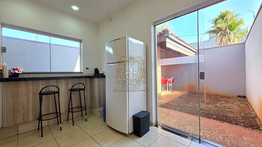 EXCELENTE SOBRADO COMERCIAL NO JD. DONA REGINA — foto 13