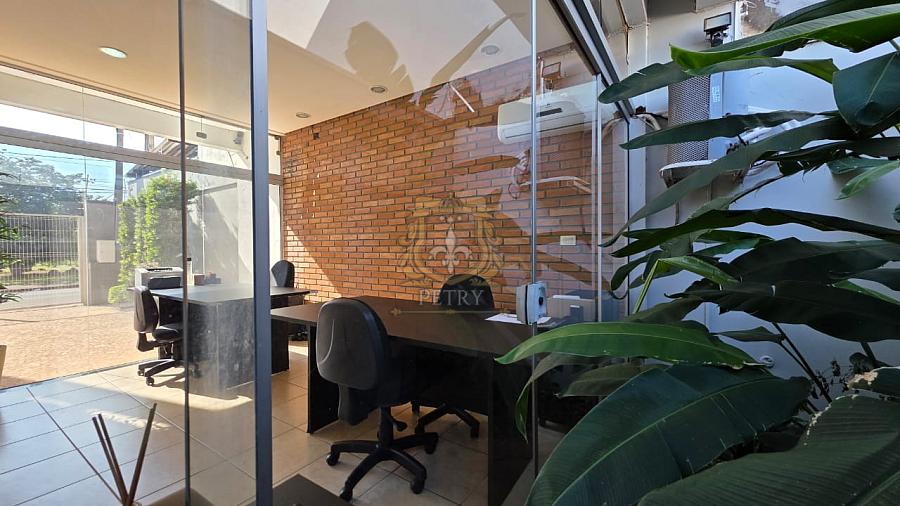 EXCELENTE SOBRADO COMERCIAL NO JD. DONA REGINA — foto 21