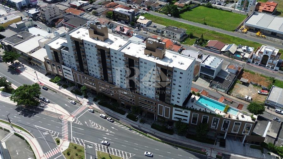 Apartamento com 3 quartos à venda, 76m², 2 banheiros, 2 garagens - Centro - Balneário Camboriú — foto 3