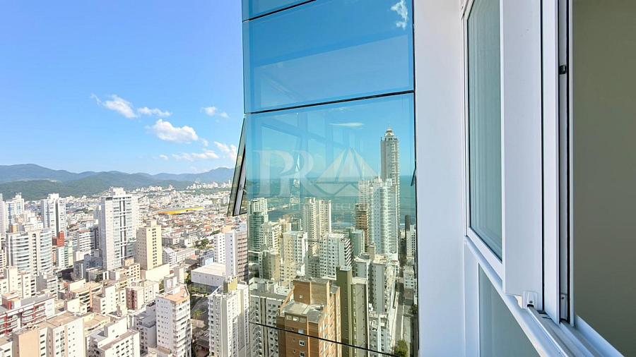 Apartamento com 3 quartos à venda, 141m², 4 banheiros, 3 garagens - Centro - Balneário Camboriú — foto 3