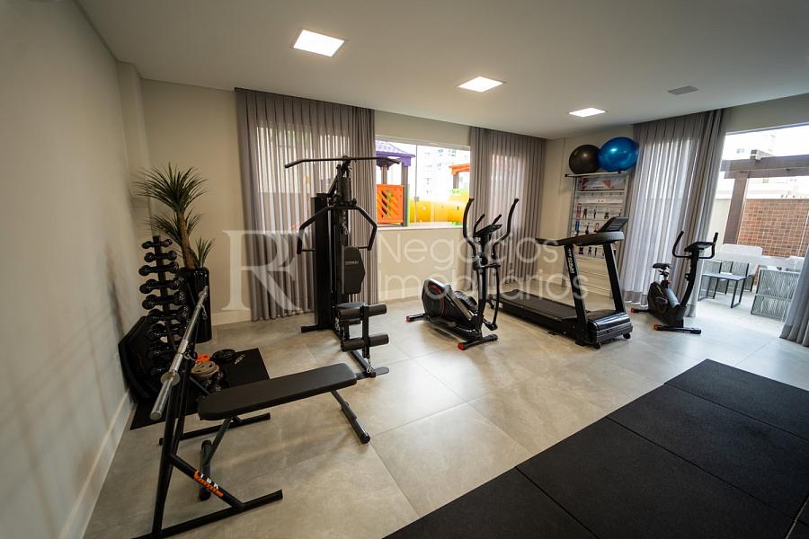 Academia do Porto Villa em Meia Praia, Itapema