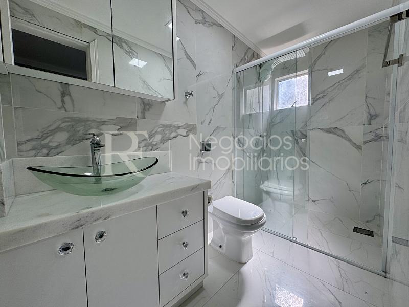 Apartamento Frente Mar � venda no Roland Heil em Itapema � 4 Dormit�rios e 197 m� 23