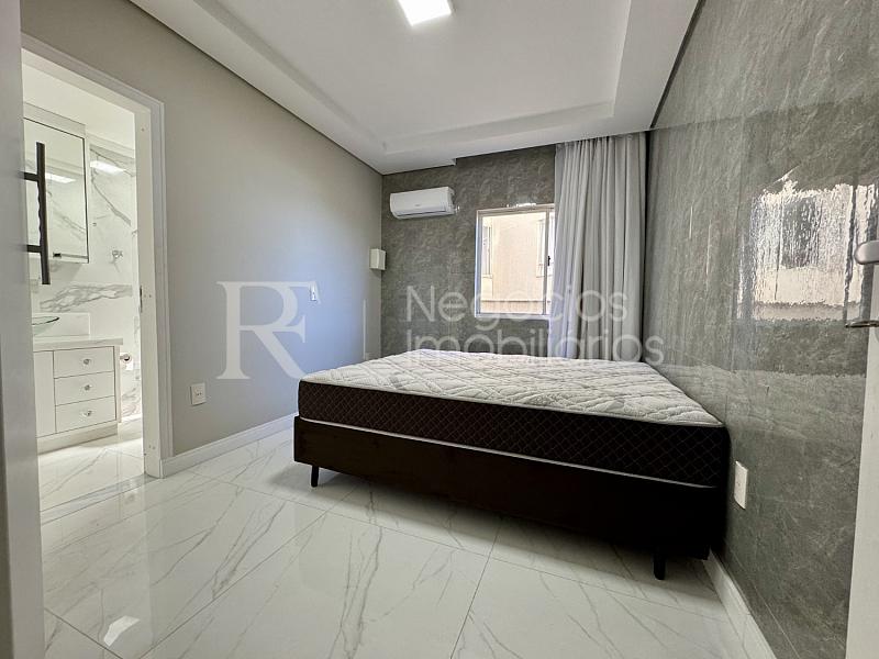 Apartamento Frente Mar � venda no Roland Heil em Itapema � 4 Dormit�rios e 197 m� 20
