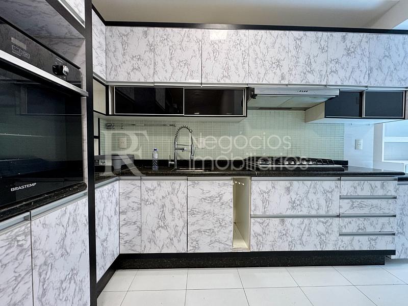 Apartamento Frente Mar � venda no Roland Heil em Itapema � 4 Dormit�rios e 197 m� 12