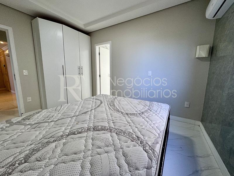 Apartamento Frente Mar � venda no Roland Heil em Itapema � 4 Dormit�rios e 197 m� 19