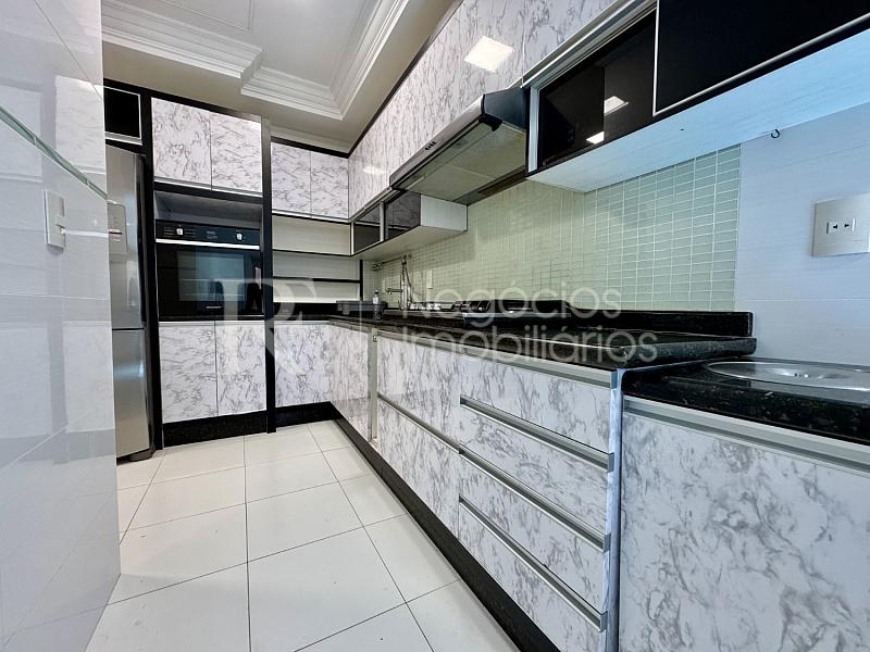 Apartamento Frente Mar � venda no Roland Heil em Itapema � 4 Dormit�rios e 197 m� 11