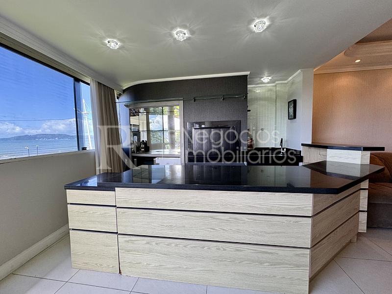 Apartamento Frente Mar � venda no Roland Heil em Itapema � 4 Dormit�rios e 197 m� 6