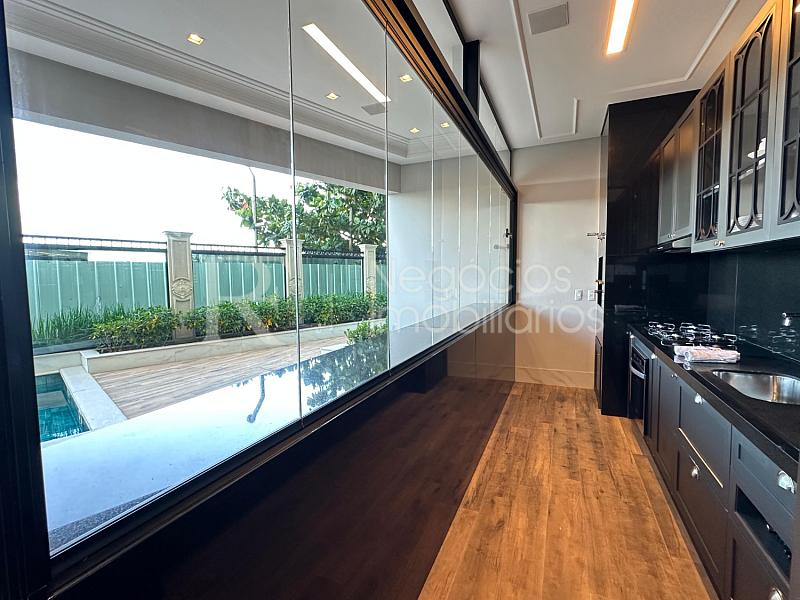 Apartamento frente mar � venda no La Riviere em Meia Praia � 3 Su�tes e 140 m� 35