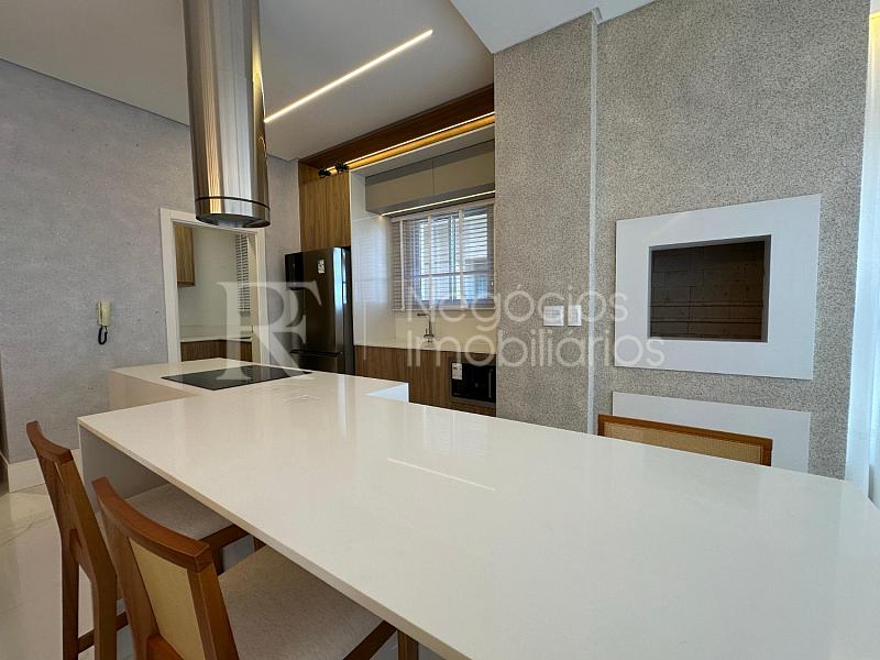 Apartamento frente mar � venda no La Riviere em Meia Praia � 3 Su�tes e 140 m� 4