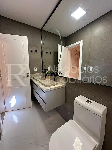 Apartamento frente mar � venda no La Riviere em Meia Praia � 3 Su�tes e 140 m� 16