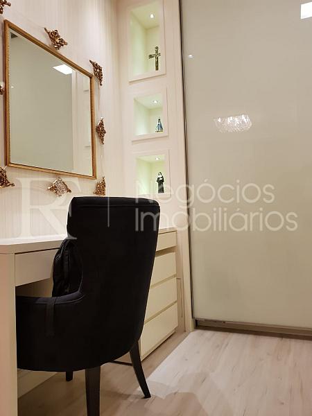 Apartamento frente mar � venda no Atlantic Paradise em Meia Praia � 4 Su�tes e 279 m� 15