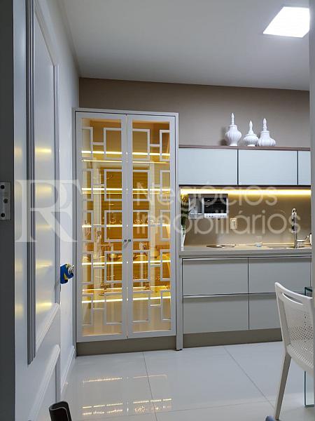 Apartamento frente mar � venda no Atlantic Paradise em Meia Praia � 4 Su�tes e 279 m� 8