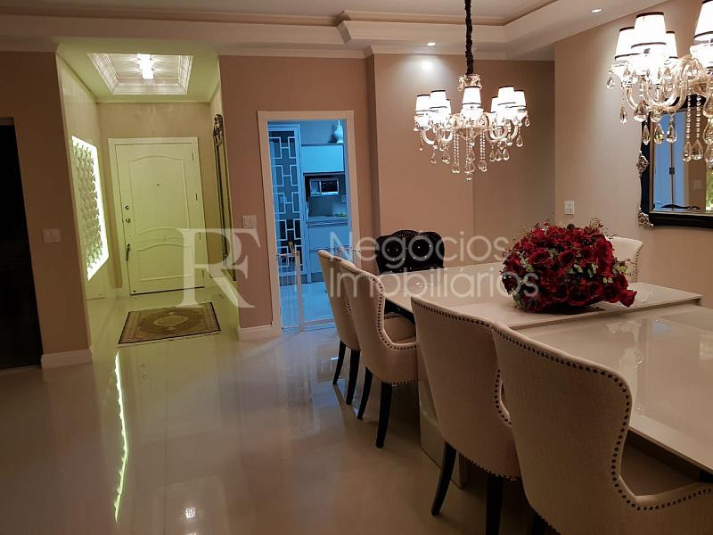 Apartamento frente mar � venda no Atlantic Paradise em Meia Praia � 4 Su�tes e 279 m� 4