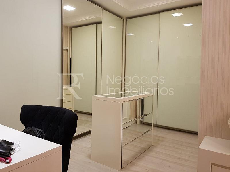 Apartamento frente mar � venda no Atlantic Paradise em Meia Praia � 4 Su�tes e 279 m� 16