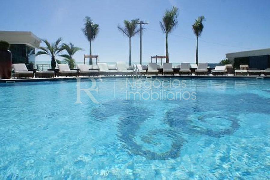 Apartamento frente mar � venda no Atlantic Paradise em Meia Praia � 4 Su�tes e 279 m� 30