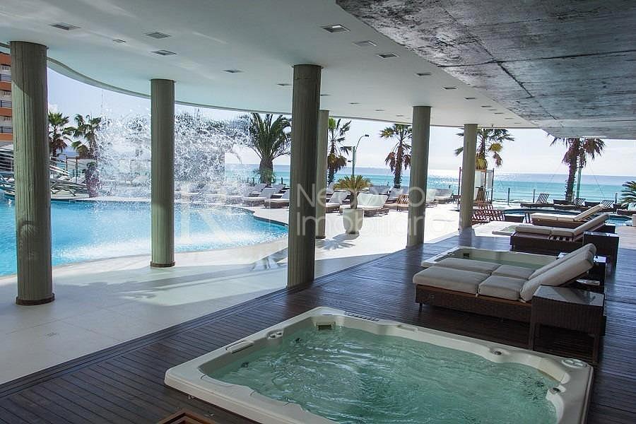Apartamento frente mar � venda no Atlantic Paradise em Meia Praia � 4 Su�tes e 279 m� 39