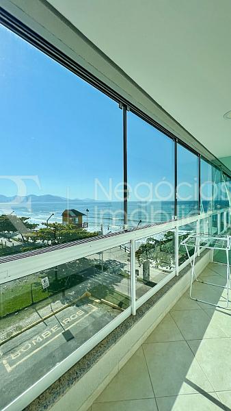 Apartamento frente mar � venda no Krueger em Meia Praia � 4 Dormit�rios e 170 m� 3
