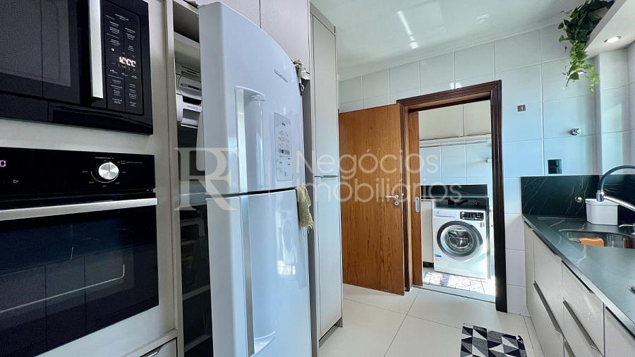 Apartamento frente mar � venda no Krueger em Meia Praia � 4 Dormit�rios e 170 m� 17