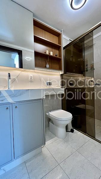 Apartamento frente mar � venda no Krueger em Meia Praia � 4 Dormit�rios e 170 m� 30