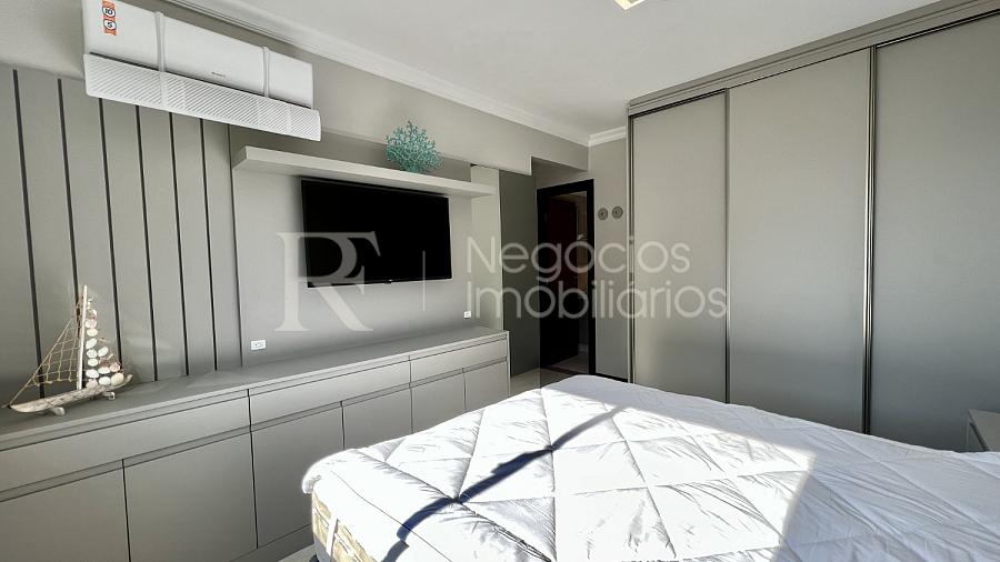 Apartamento frente mar � venda no Krueger em Meia Praia � 4 Dormit�rios e 170 m� 35