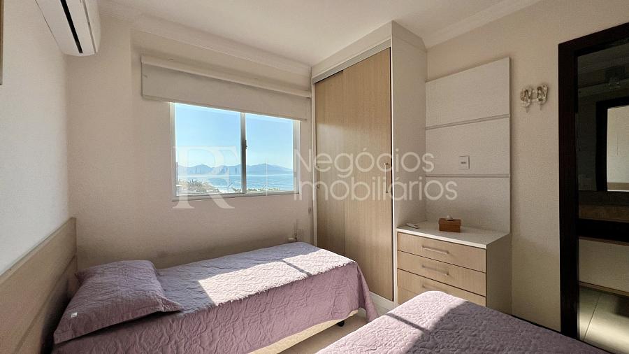 Apartamento frente mar � venda no Krueger em Meia Praia � 4 Dormit�rios e 170 m� 40