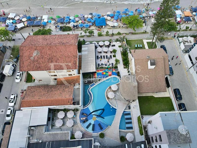Apartamento frente mar � venda no Ocean Towers em Meia Praia � 4 Su�tes e 230 m� 4