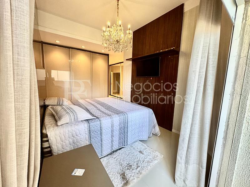 Apartamento frente mar � venda no Ocean Towers em Meia Praia � 4 Su�tes e 230 m� 35