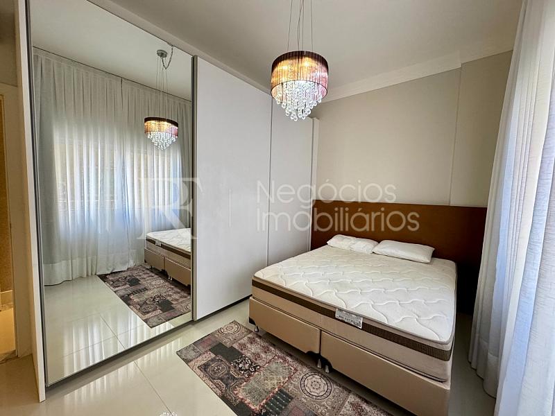 Apartamento frente mar � venda no Ocean Towers em Meia Praia � 4 Su�tes e 230 m� 31
