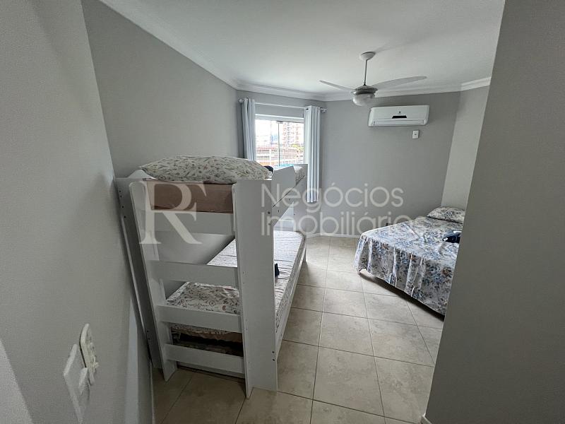 Apartamento P� na Areia � venda no Canto da Praia � 147 m� e 3 Dormit�rios 19