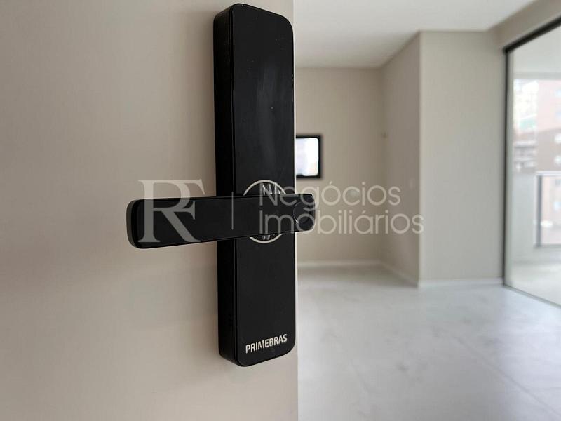 Apartamento � venda no Ilha de Creta em Meia Praia, Itapema � 3 Su�tes e 113 m� 3