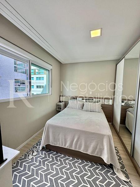 Apartamento � venda no Montblanc em Meia Praia � 3 Su�tes e 118 m� 15