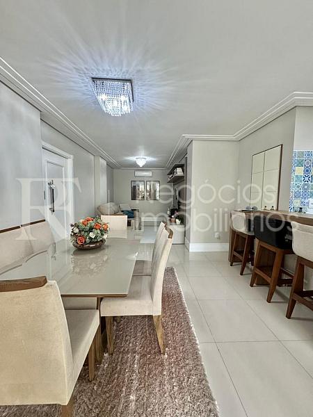 Apartamento � venda no Montblanc em Meia Praia � 3 Su�tes e 118 m� 10