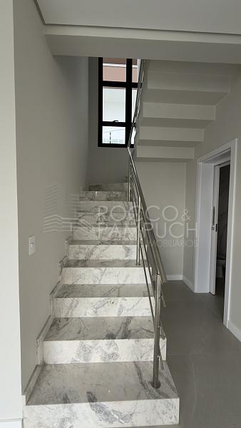 Sobrado de Alto Padr�o com 3 su�tes e Vista Mar 8