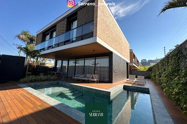 Casa em Condomínio com 4 quartos à venda, 344m², 6 banheiros, 3 garagens - Praia do Estaleiro - Balneário Camboriú