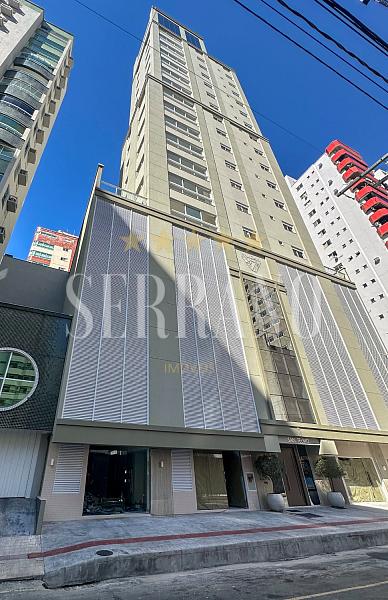 Apartamento Mobiliado de 03 Suites com 03 Vagas em Balne�rio Cambori� 3