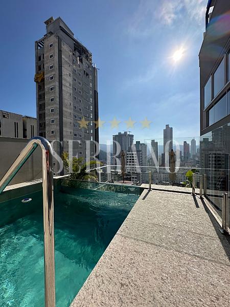 Apartamento Mobiliado de 03 Suites com 03 Vagas em Balne�rio Cambori� 1