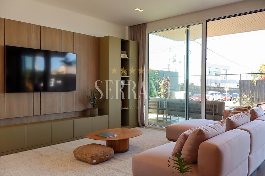 Casa em Condomínio com 4 quartos à venda, 344m², 6 banheiros, 3 garagens - Praia do Estaleiro - Balneário Camboriú — foto 3
