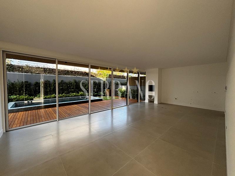 Casa em Condomínio com 4 quartos à venda, 298m², 6 banheiros, 2 garagens - Praia do Estaleiro - Balneário Camboriú — foto 8