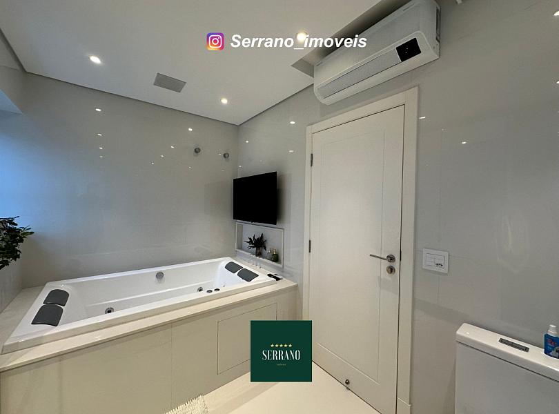 Apartamento de 05 Su�tes Finamente Mobiliado de 449,50 m� 53