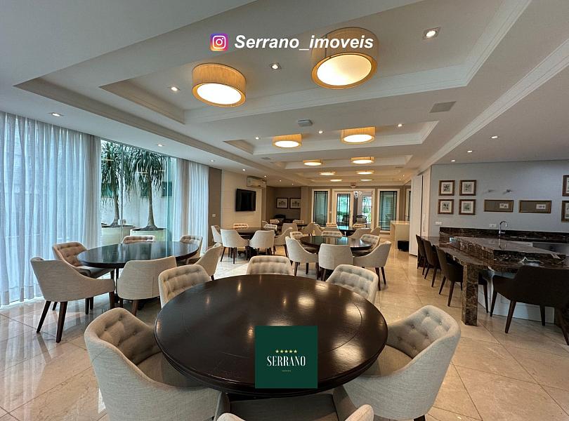Apartamento Estilo Neocl�ssico de 353 m� na Ponta Aguda com 05 Vagas 24