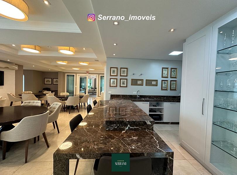 Apartamento Estilo Neocl�ssico de 353 m� na Ponta Aguda com 05 Vagas 26