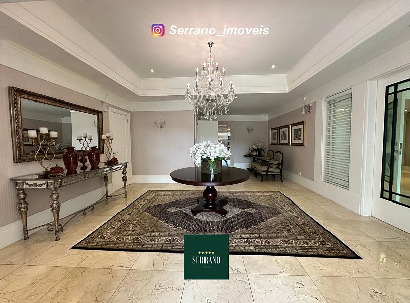 Apartamento Estilo Neocl�ssico de 353 m� na Ponta Aguda com 05 Vagas 11
