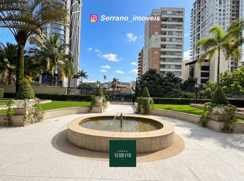 Apartamento Estilo Neocl�ssico de 353 m� na Ponta Aguda com 05 Vagas 12