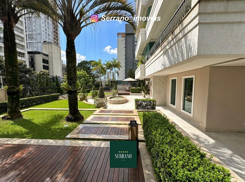 Apartamento Estilo Neocl�ssico de 353 m� na Ponta Aguda com 05 Vagas 14
