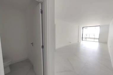 Apartamento no Edifício Surfers Paradise na Praia Brava