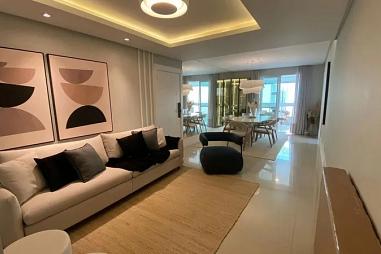 Apartamento com 3 quartos à venda, 139m², 4 banheiros, 4 garagens - Centro - Balneário Camboriú