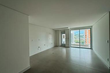 Apartamento no Edifício Duo na Praia Brava